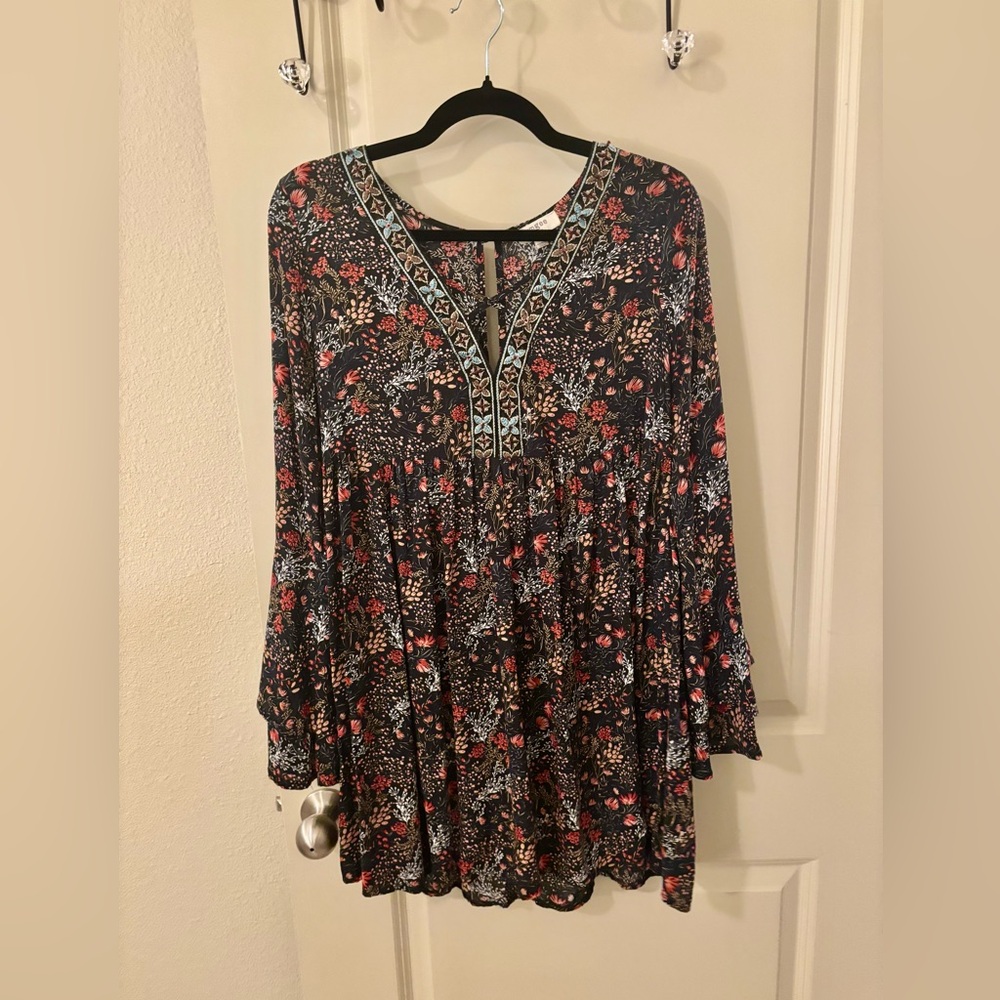 Umgee Floral Blouse with Bell Sleeves Small - Boho, Cottagecore, feminine